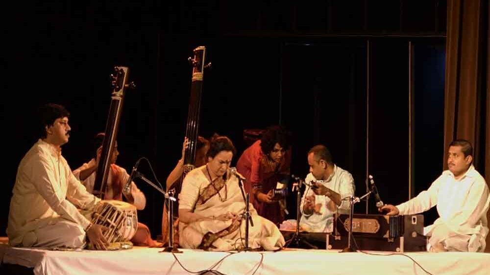 Image : Hindustani music concert