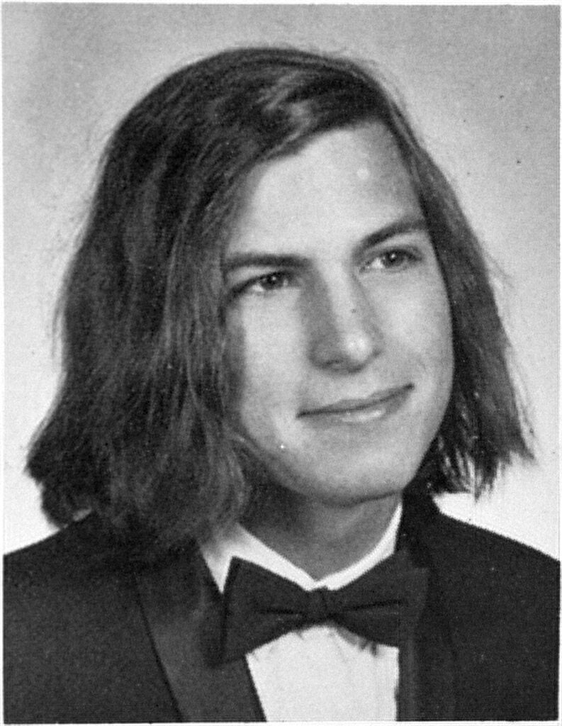 स्टीव जॉब्स के जीवन की 10 बातें जो आपको पता भी नहीं हैं - Hidden Facts of Steve: Young Steve Jobs in 1972