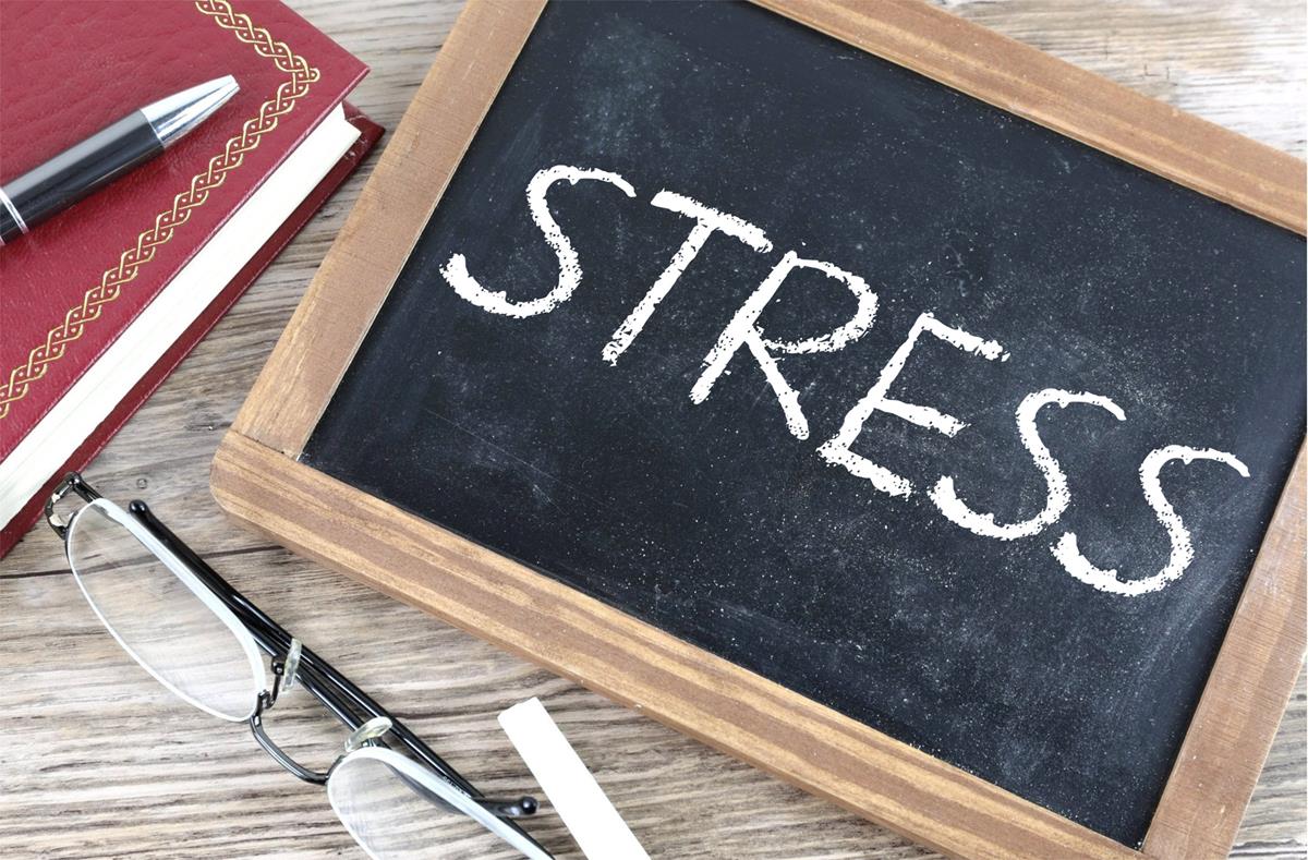 10 Easy Way to Manage Academic Stress and Expectation